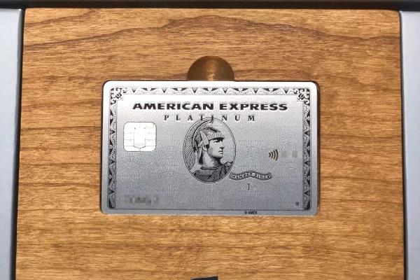 世界上最贵的信用卡:百夫长卡(每年最低消费须达163万)