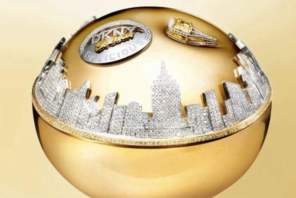 世界上最昂贵的香水：DKNY金色香水瓶，轻喷一下几千块