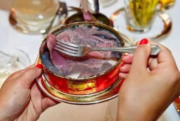 世界上最臭的鱼罐头 鲱鱼罐头（带有恶臭让人窒息）