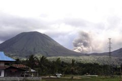世界最高的十座活火山排行榜:第三曾喷发50次(高五千米)