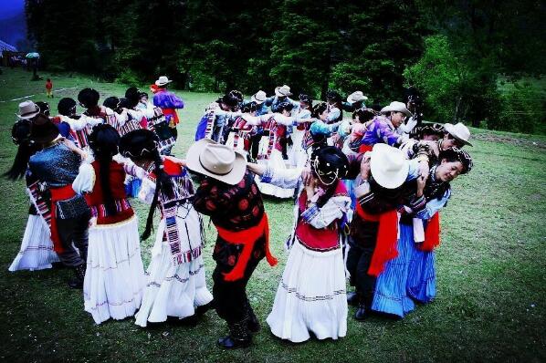 普米族的传统节日：吾昔节是普米族的春节(腊月初六)