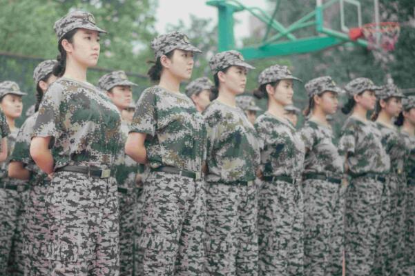 大学生为什么要参加军事训练：训练学生刻苦奋斗的坚强意志