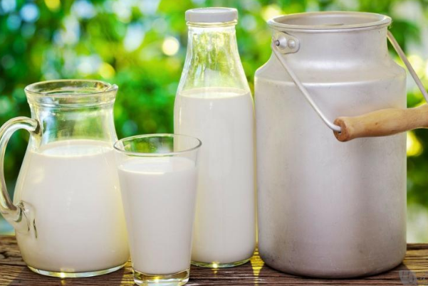 喝低脂牛奶的好处和坏处：能够保护心脏(预防糖尿病)