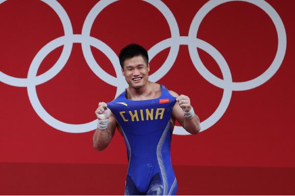 第21金：吕小军获得男子举重81公斤级金牌(创奥运记录)