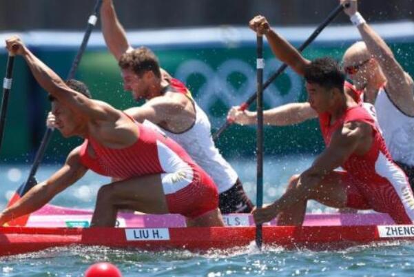 中国皮划艇队时隔13年再夺奥运奖牌：刘浩和郑鹏飞(摘银)