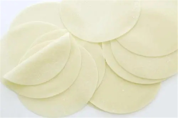 饺子皮怎么和面：饺子皮需要和硬面（饺子皮可以单加工）