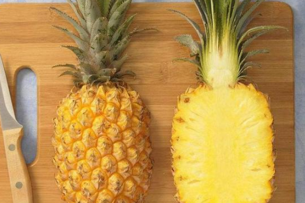 空腹不能吃的水果有哪些：菠萝空腹吃导致胃酸多