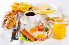 不吃早餐对身体有什么危害：降低大脑记忆力(容易得胆结石)