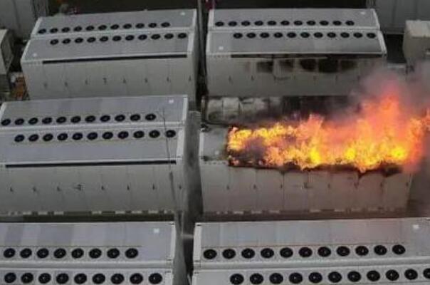 特斯拉澳大利亚最大储能电站着火：锂电池着火(重13吨)