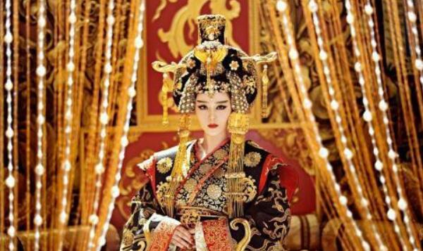武则天简介：中国唯一一位女帝，67岁即位82岁病逝