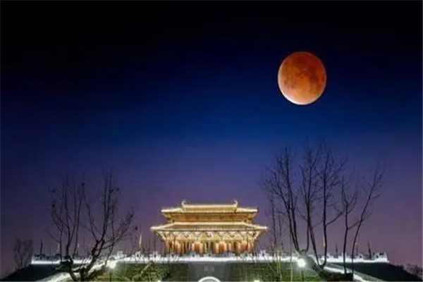 天下三分明月夜的下一句是：二分无赖是扬州（扬州城之美）