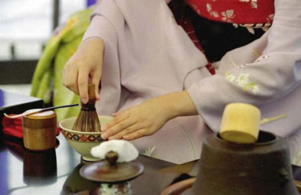 日本的茶道文化：从中国传过去的(讲究礼仪与规矩)