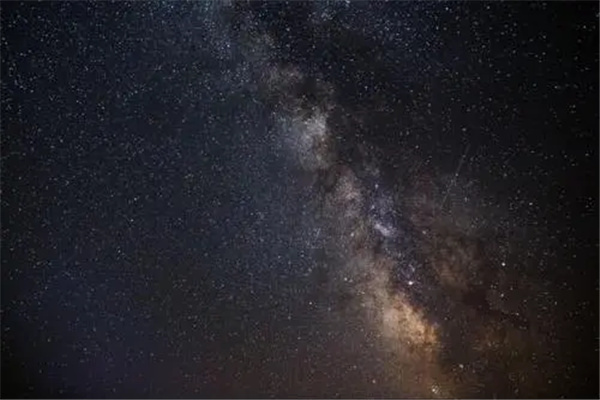 银河系有多少恒星：大概1000亿颗（行星数量）