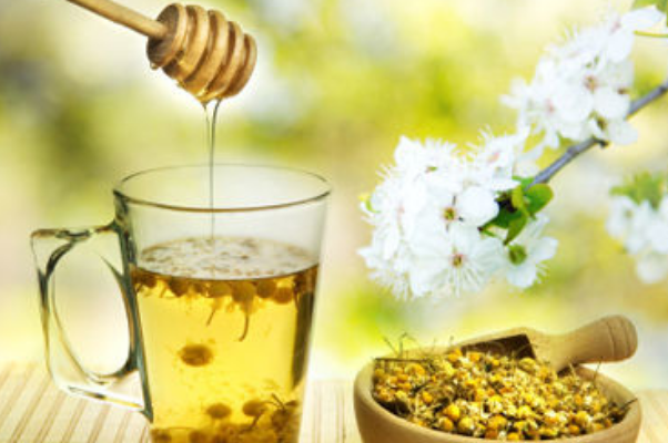 蜂蜜加绿茶毒死人：蜂蜜和绿茶可以一起喝(不会中毒)