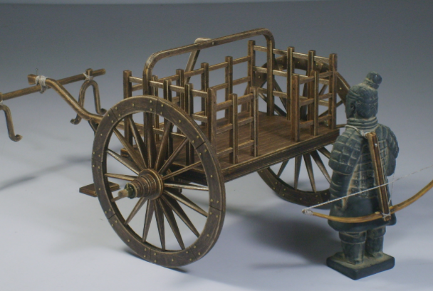 中国古代战车：战争中用于攻守(冲车、巢车、流马)