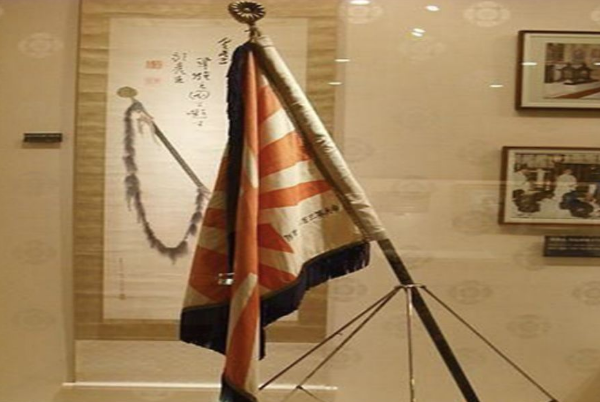二战日本的四种国旗：日章旗为日本国旗(武运旗随身携带)
