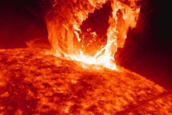 日珥是什么：太阳表面喷出的气流(太阳活动的标志之一)